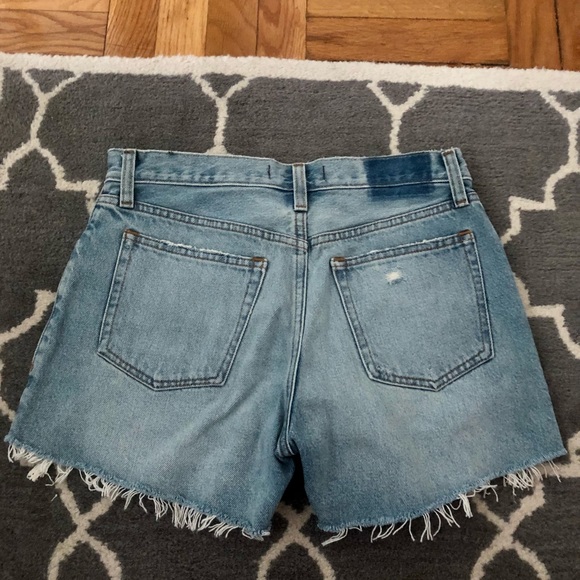 Abercrombie Boyfriend Short - Picture 2 of 2